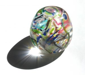 2007-137a multicoloured paperweight - Copy